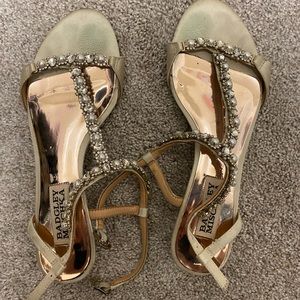 Badgley Mischka Yadira Wedge Sandal Ivory Satin Crystal Beaded Size 5.5